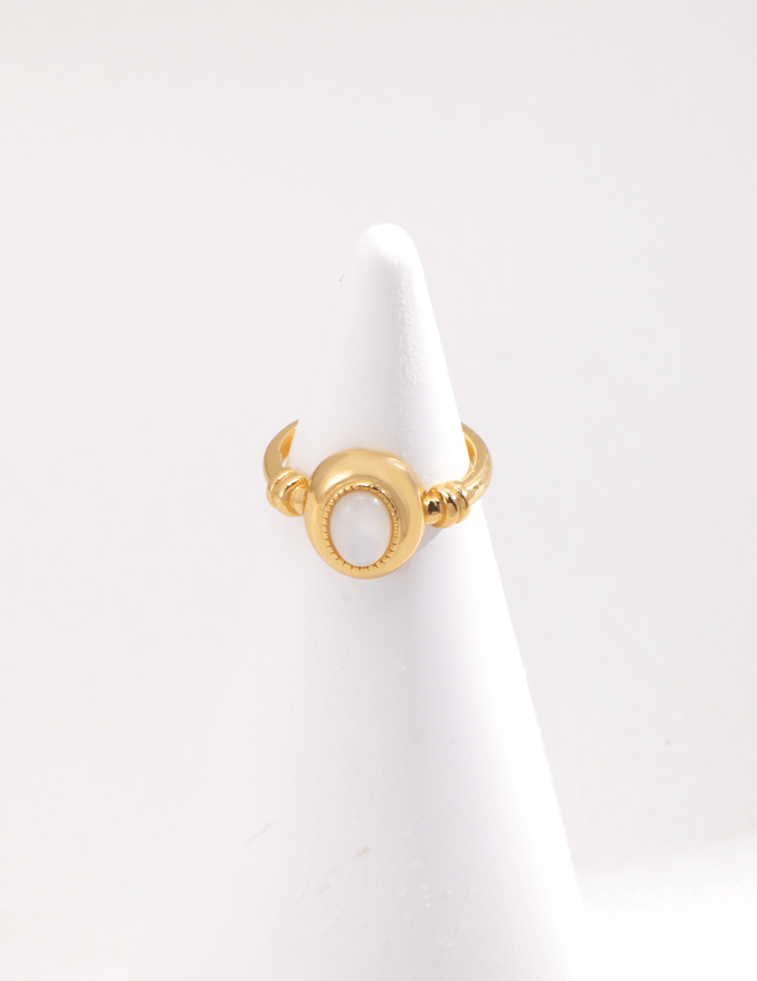 Aprielle Jewelry Mother-of-Pearl Sterling Silver Ring