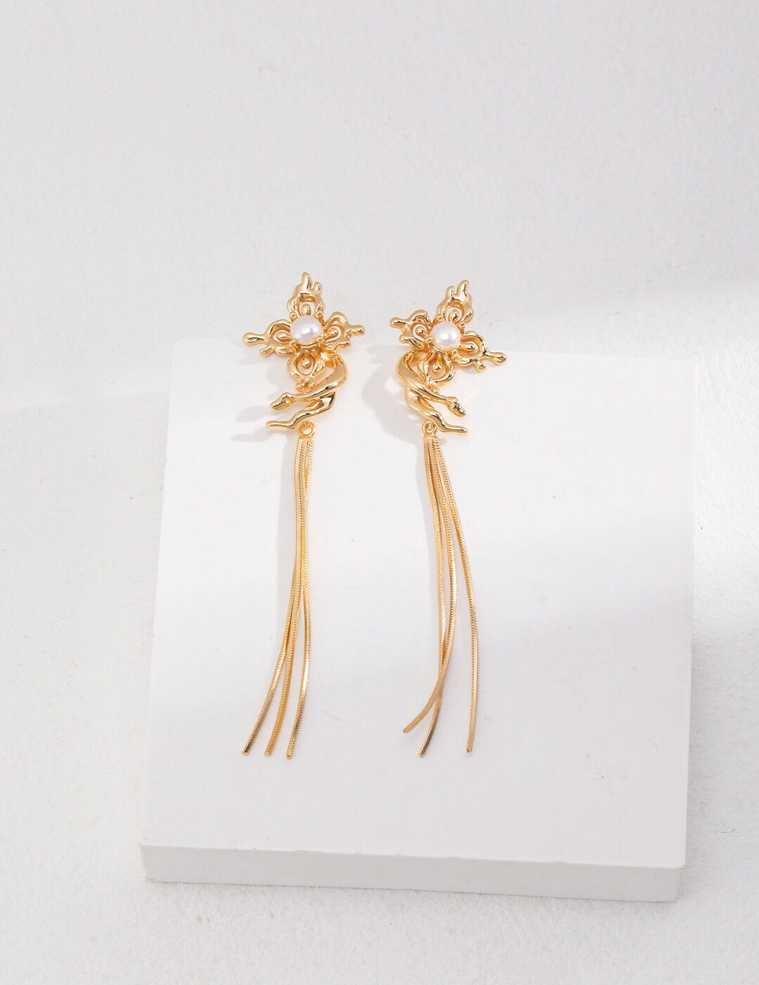 Aprielle Jewelry Butterfly Pearl Earrings in Sterling Silver