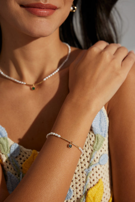 Pearl Bracelet with Green Zircon Pendant