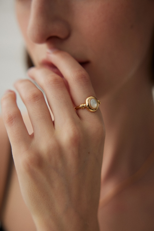 Aprielle Jewelry Mother-of-Pearl Sterling Silver Ring